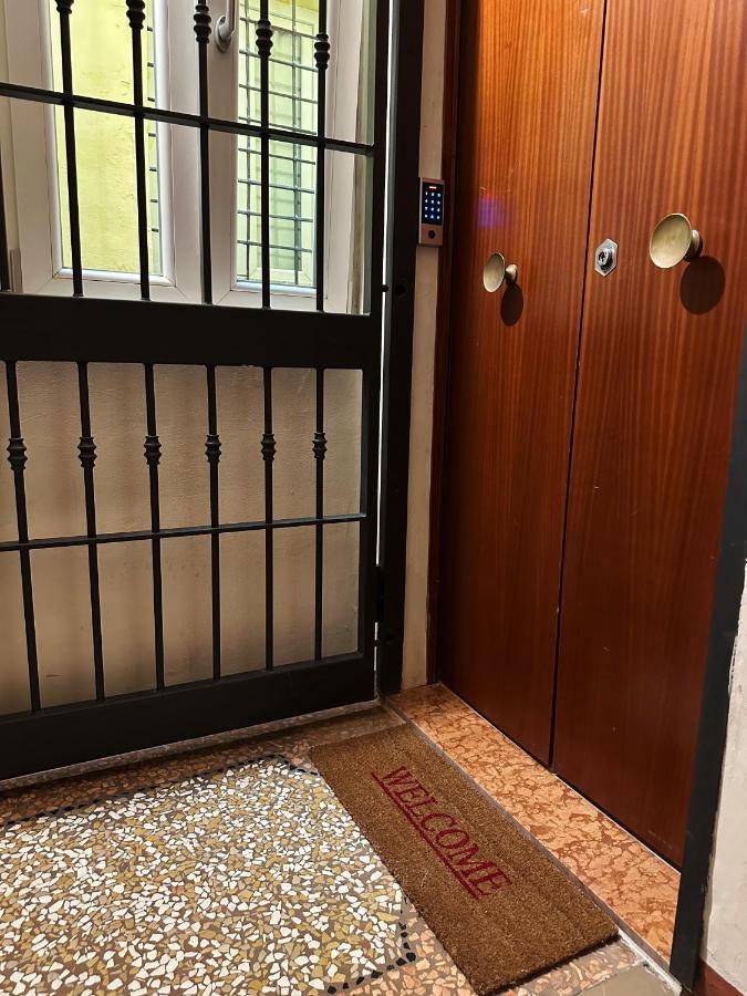 Koro'S Apartments Bolonya Dış mekan fotoğraf